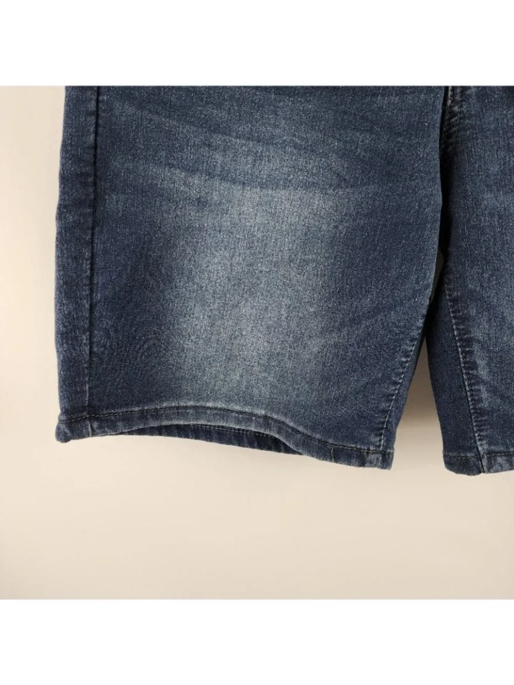 Vintage Genes Black Shorts Mens 30W Blue Slim Fit (30x8) NWT